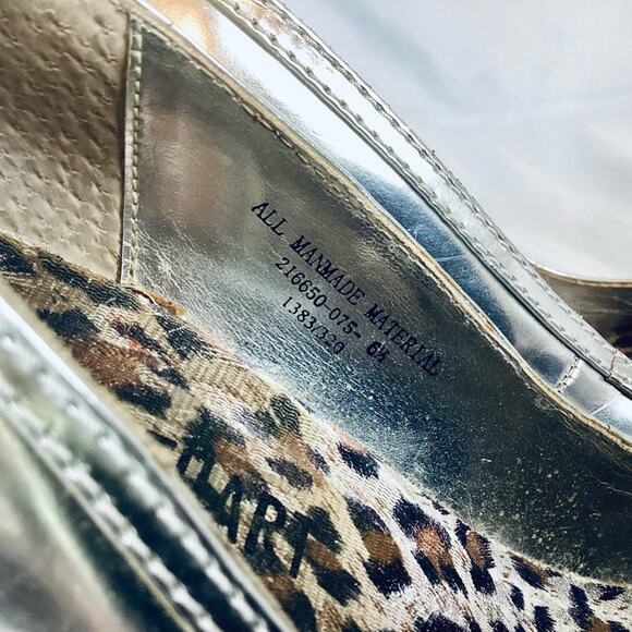 Colin Stuart Silver Peep Toe Pumps - Picture 5 of 10